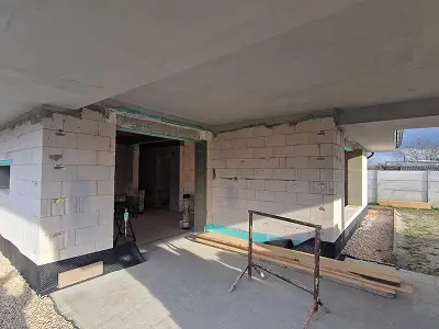 Stavebná firma – rozostavaný interiér murovaného rodinného domu na kľúč